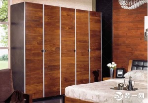 免漆板和木工板哪个更适合做衣柜？两者优缺点分析